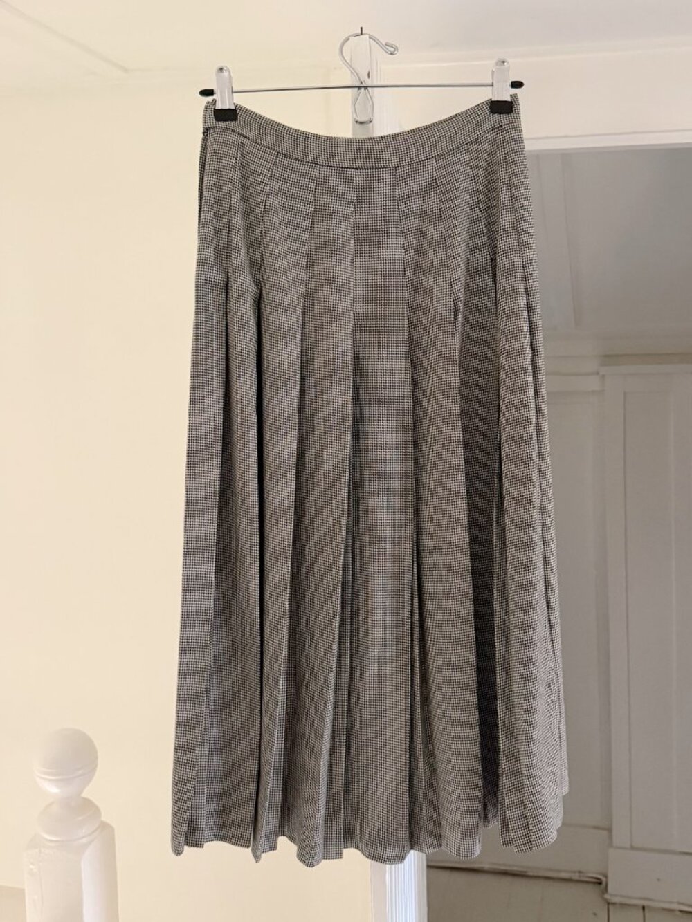 Christian Dior The Suit Vintage 80s Houndstooth Pleated Midi Skirt Size 6 - Picture 6 of 10